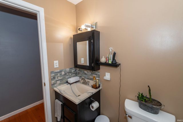 56131 Butternut Road, South Bend, IN 46619