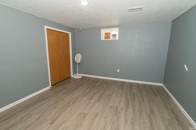 56131 Butternut Road, South Bend, IN 46619