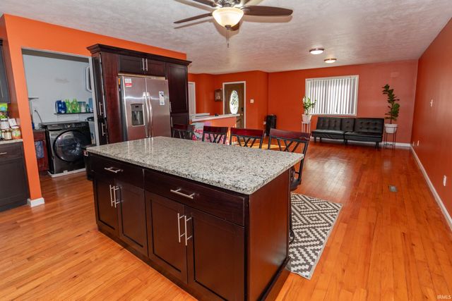56131 Butternut Road, South Bend, IN 46619