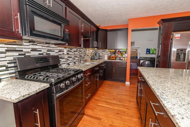 56131 Butternut Road, South Bend, IN 46619