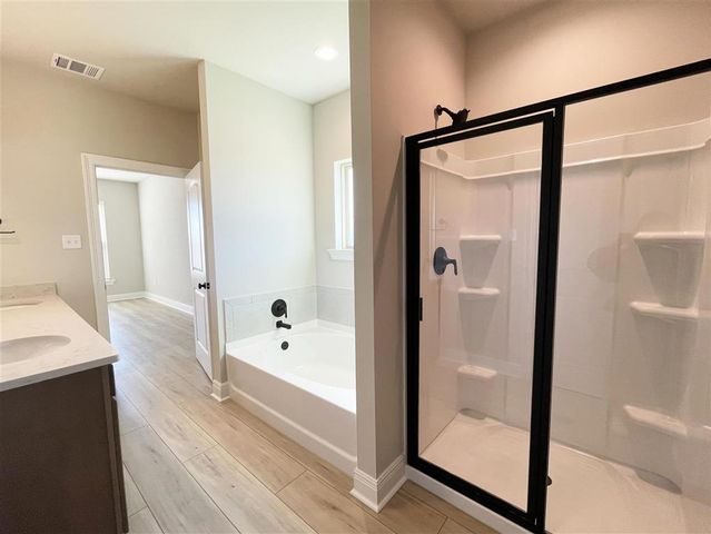 3352 LAKE CREST Drive, Lake Charles, LA 70607