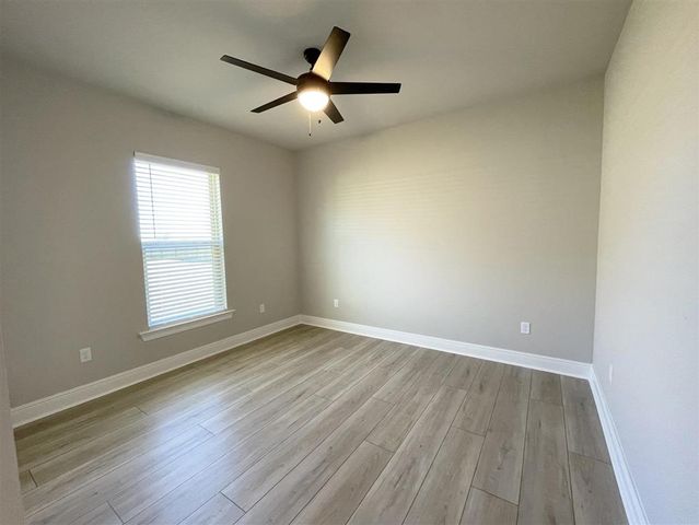 3352 LAKE CREST Drive, Lake Charles, LA 70607