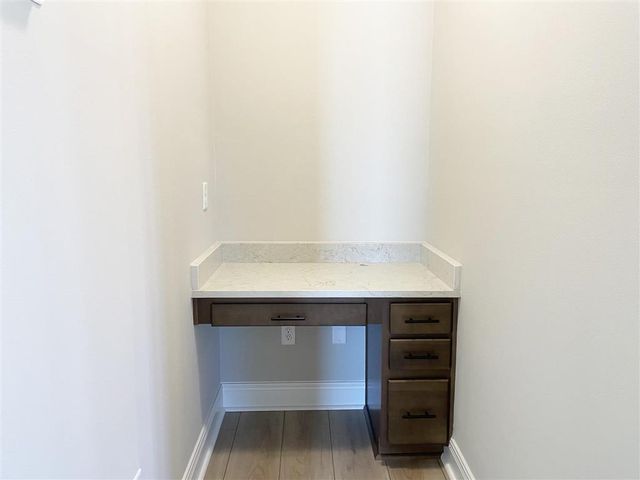 3352 LAKE CREST Drive, Lake Charles, LA 70607