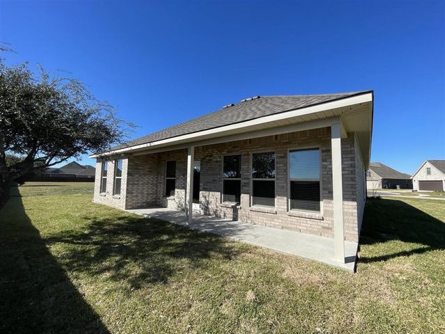 3352 LAKE CREST Drive, Lake Charles, LA 70607