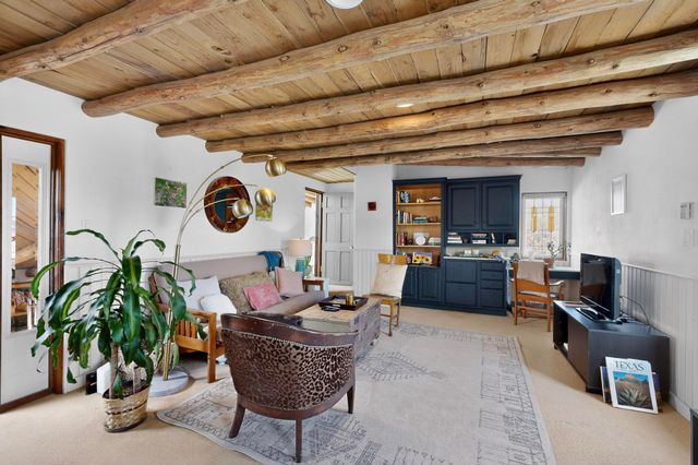 22 Cabezon Road, Placitas, NM 87043