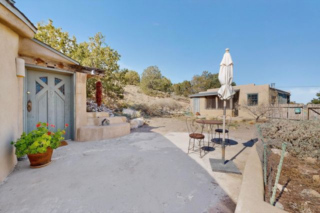 22 Cabezon Road, Placitas, NM 87043