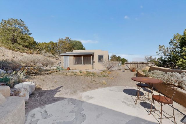 22 Cabezon Road, Placitas, NM 87043