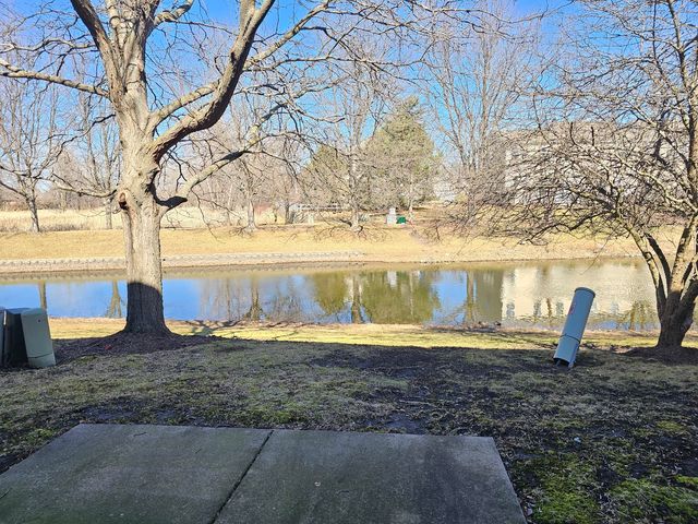 4012 BLACKSTONE Drive, Aurora, IL 60504