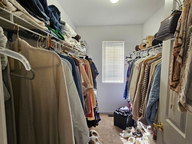 4012 BLACKSTONE Drive, Aurora, IL 60504