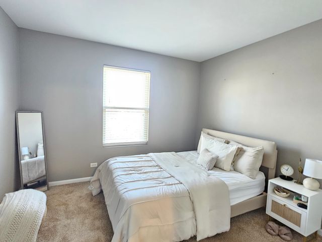 4012 BLACKSTONE Drive, Aurora, IL 60504