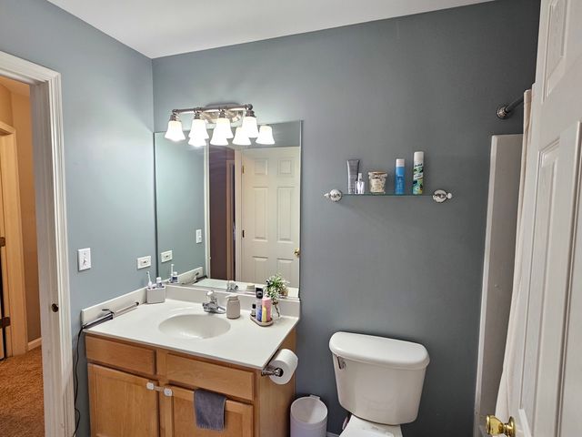 4012 BLACKSTONE Drive, Aurora, IL 60504