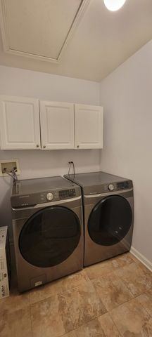 4012 BLACKSTONE Drive, Aurora, IL 60504