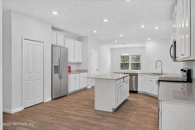 9905 ANSLEY LAKE Drive, Jacksonville, FL 32222