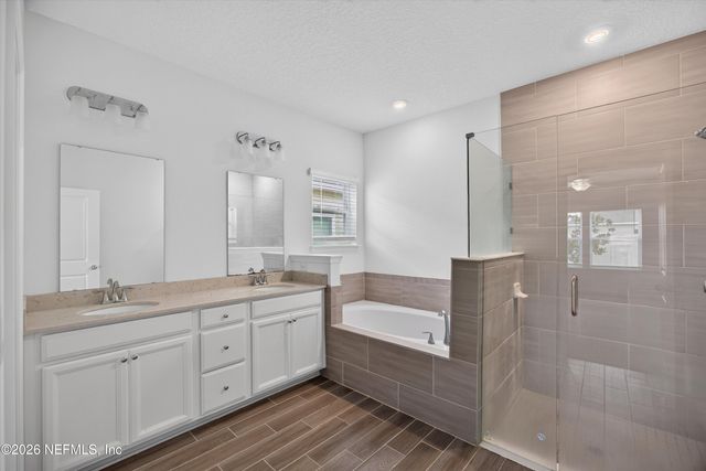 9905 ANSLEY LAKE Drive, Jacksonville, FL 32222