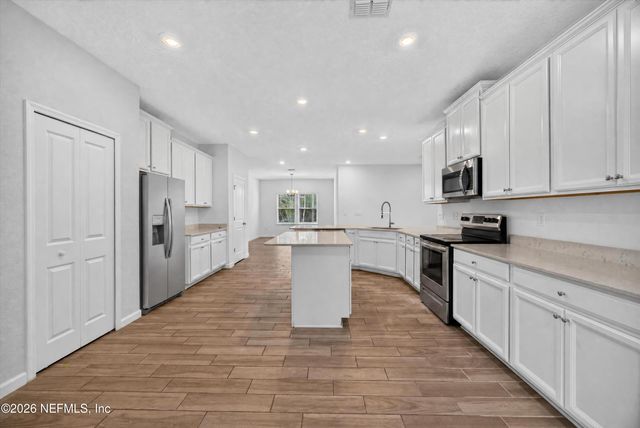 9905 ANSLEY LAKE Drive, Jacksonville, FL 32222