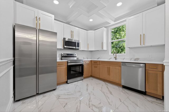 1301 Townsend Ave Apt 4, San Antonio, TX 78209