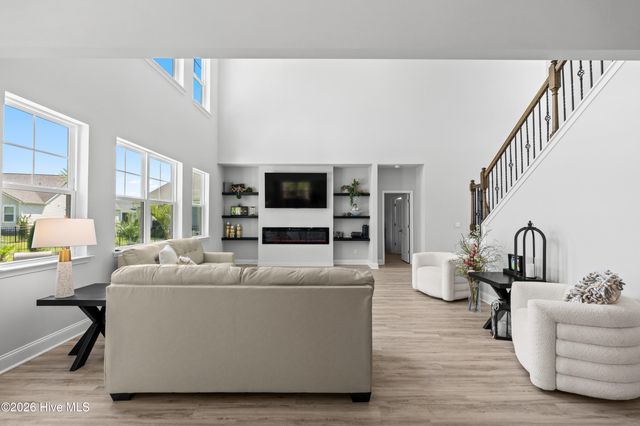 9016 Chesterfield Drive NW, Calabash, NC 28467