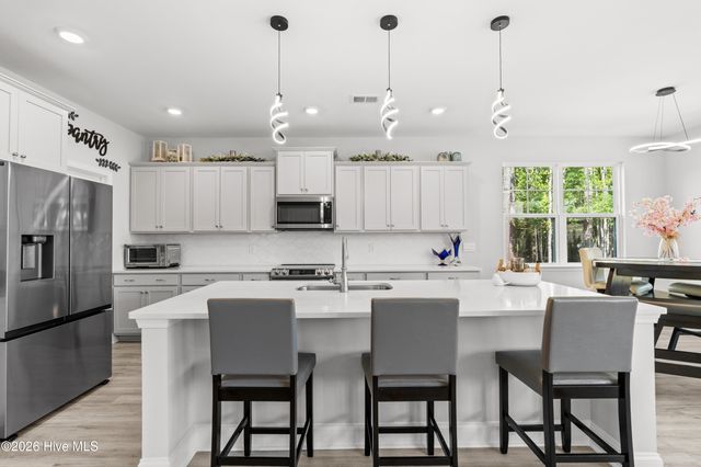 9016 Chesterfield Drive NW, Calabash, NC 28467
