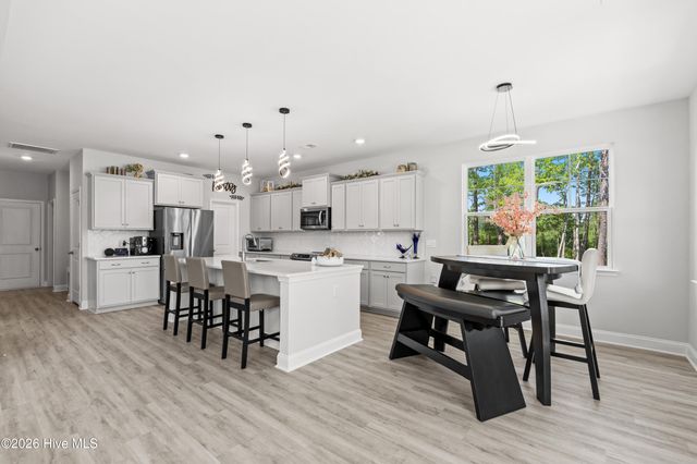 9016 Chesterfield Drive NW, Calabash, NC 28467