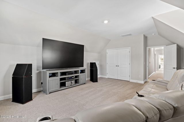 9016 Chesterfield Drive NW, Calabash, NC 28467