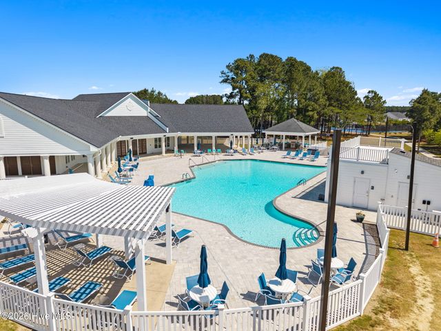 9016 Chesterfield Drive NW, Calabash, NC 28467