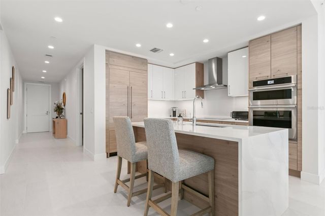 301 1ST STREET S 1204, St Petersburg, FL 33701