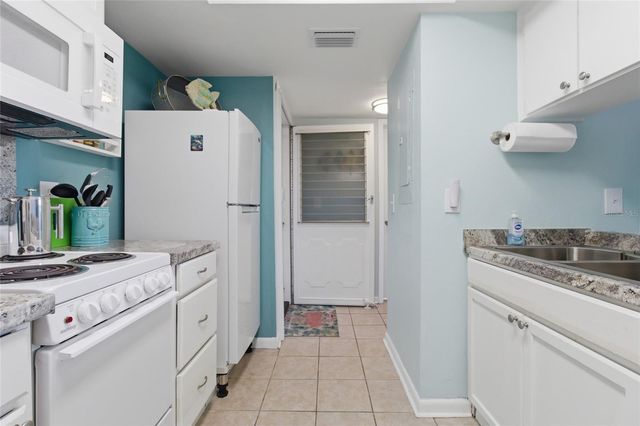 2621 COVE CAY DRIVE 805, Clearwater, FL 33760