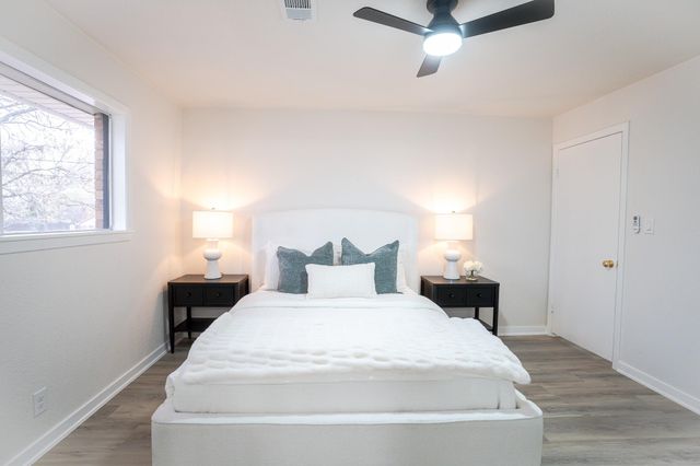 1009 Robinhood, Brenham, TX 77833