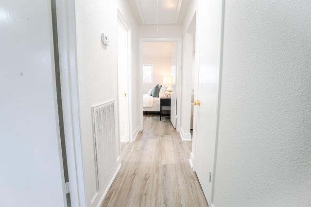 1009 Robinhood, Brenham, TX 77833