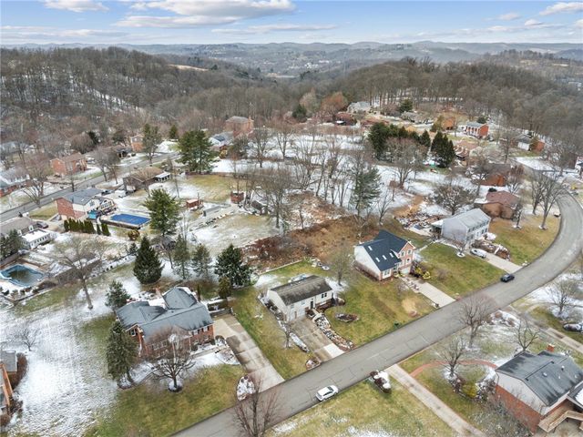 2358 Mount Vernon Avenue, Murrysville, PA 15632