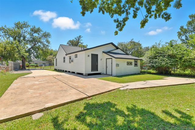5017 Boicewood Street, Houston, TX 77016