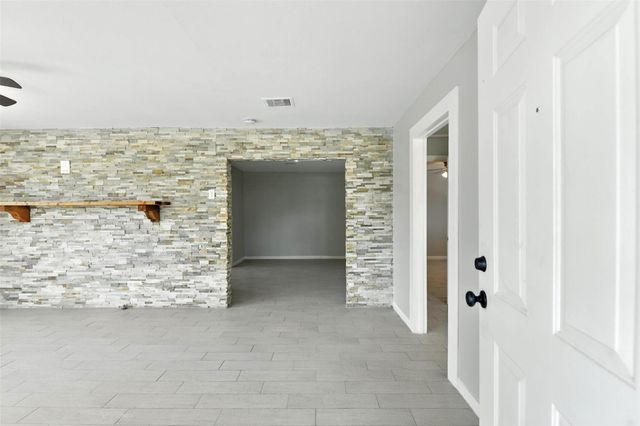 5017 Boicewood Street, Houston, TX 77016