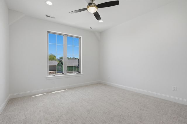 938 Heron Place, Iowa City, IA 52245
