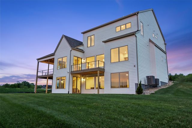 938 Heron Place, Iowa City, IA 52245