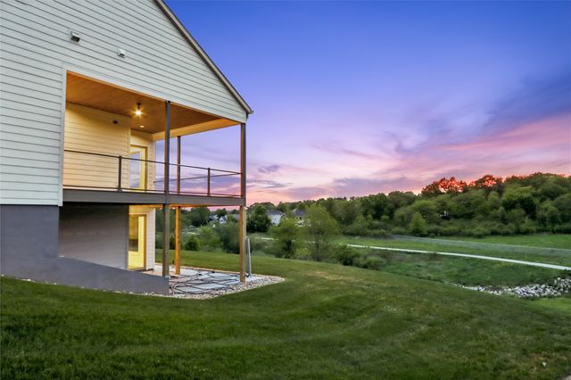 938 Heron Place, Iowa City, IA 52245