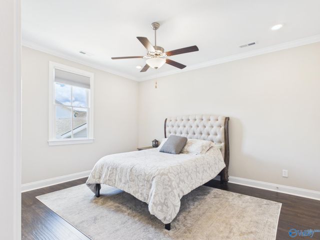 34 Pine Street NW, Huntsville, AL 35806