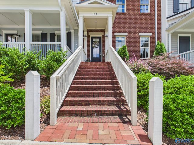 34 Pine Street NW, Huntsville, AL 35806