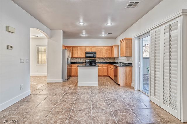 916 SHINING ROSE Place, Henderson, NV 89052