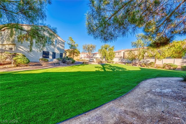 916 SHINING ROSE Place, Henderson, NV 89052