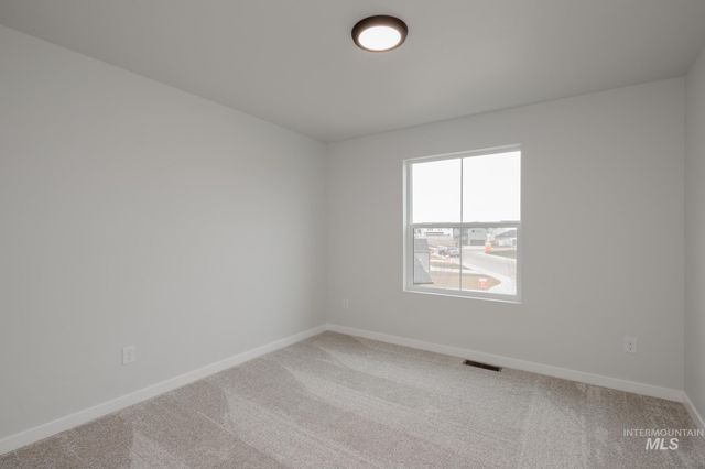 8179 E Cool River Lp, Nampa, ID 83687