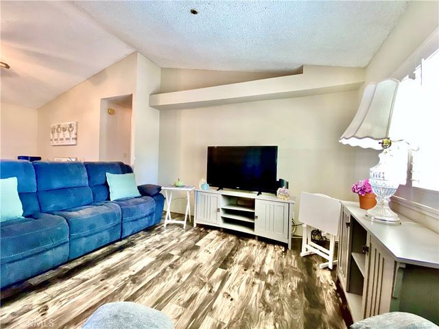 13182 Begonia Road, Victorville, CA 92392