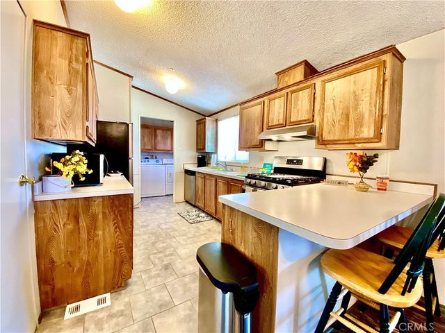 13182 Begonia Road, Victorville, CA 92392