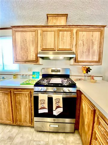 13182 Begonia Road, Victorville, CA 92392