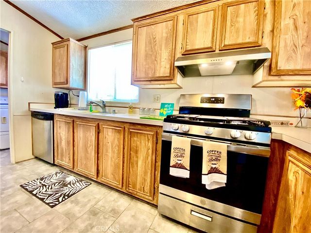 13182 Begonia Road, Victorville, CA 92392