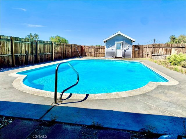 13182 Begonia Road, Victorville, CA 92392