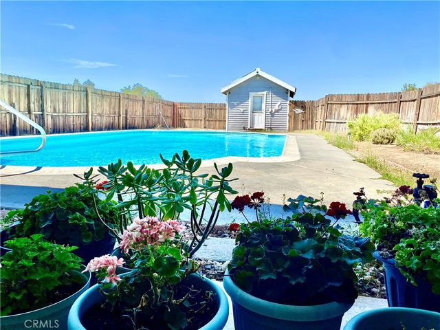 13182 Begonia Road, Victorville, CA 92392