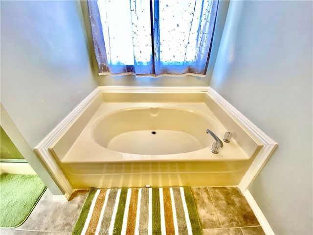 13182 Begonia Road, Victorville, CA 92392