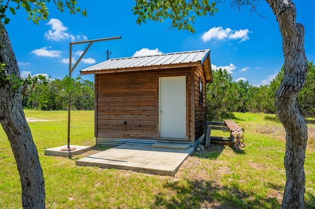 241 Old Hwy No. 9, Comfort, TX 78013