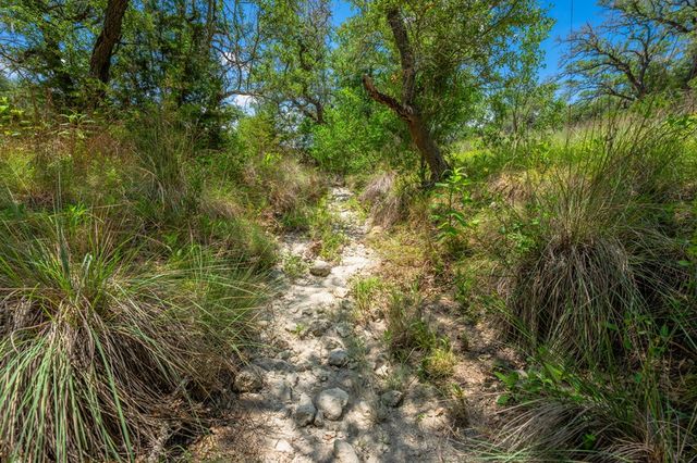 241 Old Hwy No. 9, Comfort, TX 78013