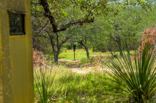 241 Old Hwy No. 9, Comfort, TX 78013